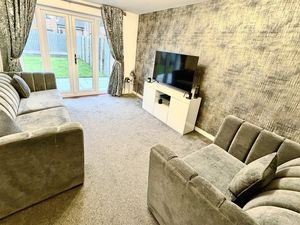 Photo 16- click for photo gallery